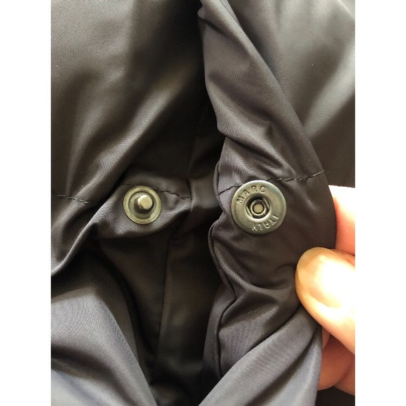 Armani Collezioni Down Coat. Black. New! Size 8 - Picture 10 of 13